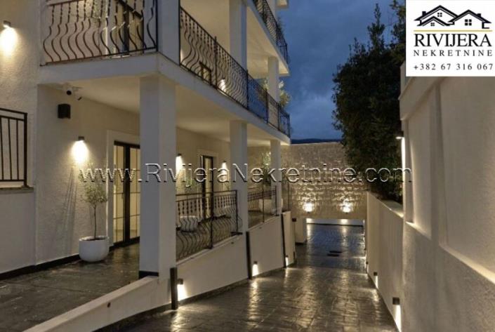 Image No.6-8 Bed Villa for sale