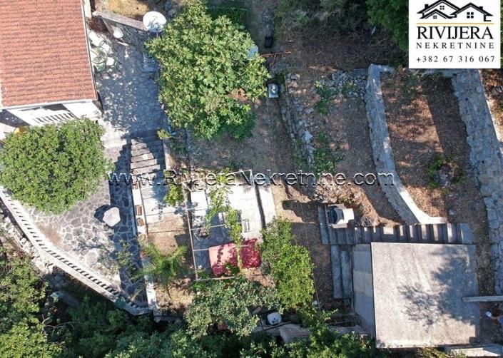 Image No.2-Maison de 4 chambres à vendre à Tivat