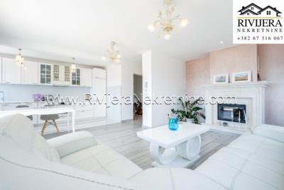 1 - Tivat, Flat