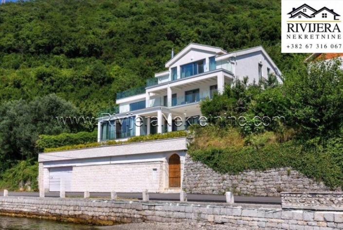Image No.1-6 Bed Villa for sale