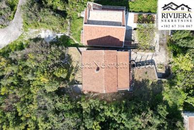 Kuca_Tivat_Krasici_Rivijera_Nekretnine-3-850x570
