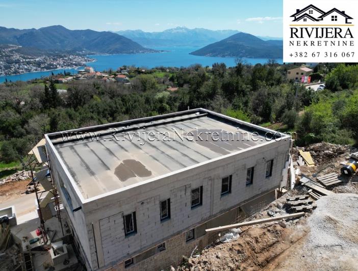 Image No.1-Villa de 3 chambres à vendre à Herceg Novi