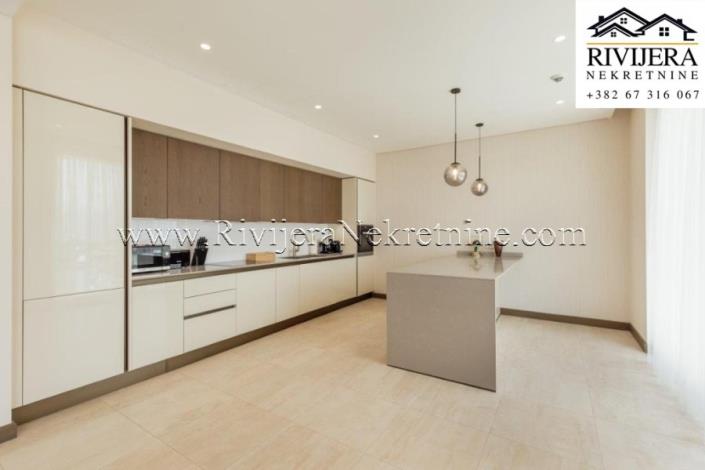 Image No.4-Appartement de 3 chambres à vendre à Kumbor