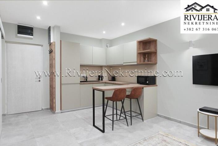 Image No.4-Studio for sale