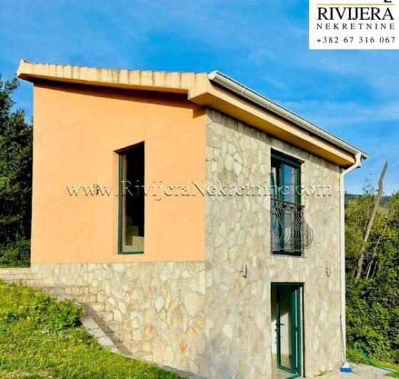 Image No.2-Maison de 1 chambre à vendre à Mrcevac