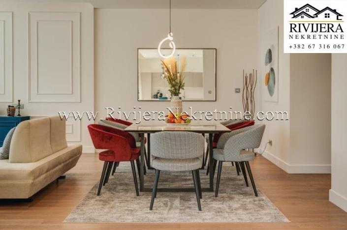 Image No.2-Appartement de 4 chambres à vendre à Kumbor