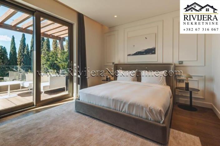 Image No.5-Appartement de 4 chambres à vendre à Kumbor