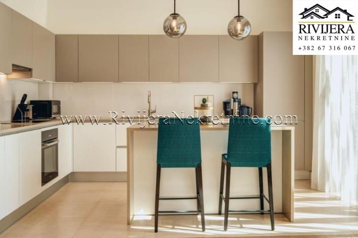 Image No.3-Appartement de 4 chambres à vendre à Kumbor