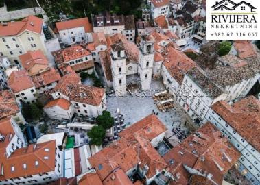 Kotor_sale_prodaja_prodaza_Strai_gard_old_Town_stan_Apartment_Rivijera_Nekretnine_oglasi_Ads_-1-800x570