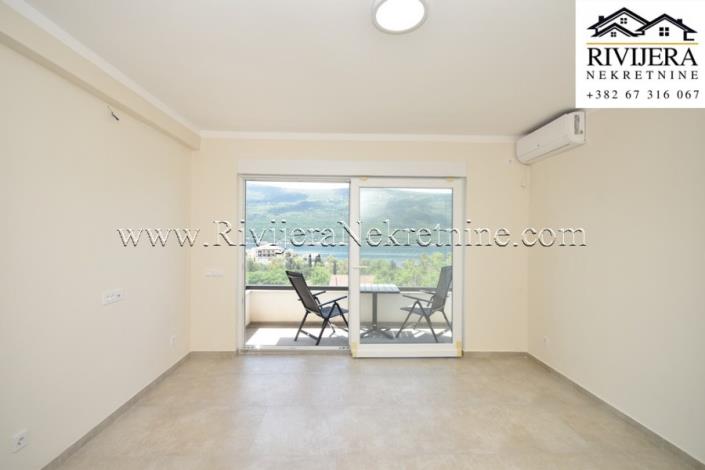 Image No.2-Appartement de 1 chambre à vendre à Kumbor