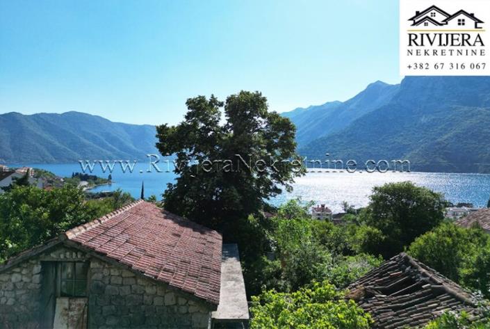 Image No.1-2 Bed House for sale