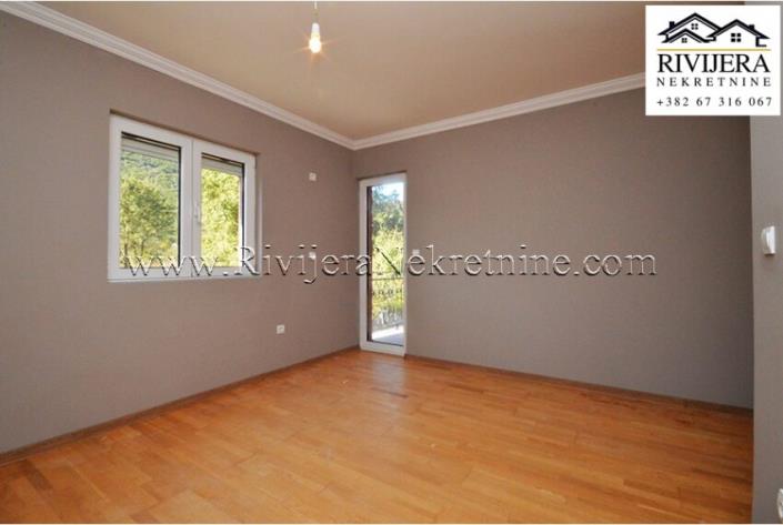 Image No.4-Appartement de 2 chambres à vendre à Kotor