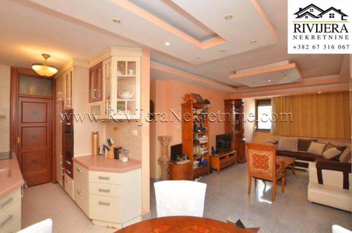 Image No.3-Appartement de 2 chambres à vendre à Igalo