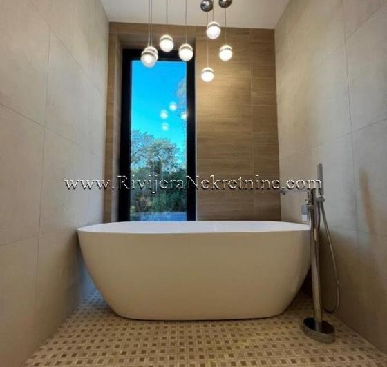 Image No.4-Villa de 3 chambres à vendre à Kavac