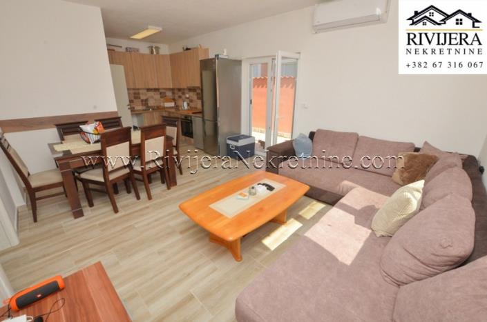 Image No.9-3 Bed House for sale