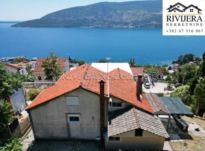 Image No.2-Maison de 4 chambres à vendre à Herceg Novi