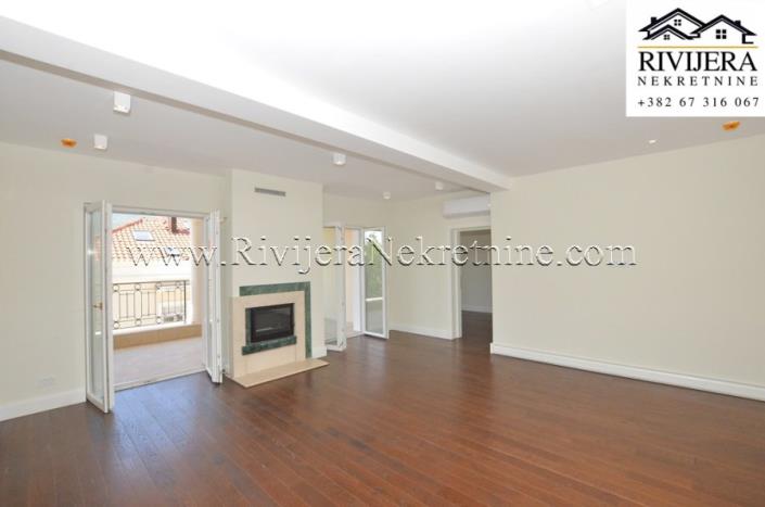 Image No.2-Appartement de 3 chambres à vendre à Ðenovici