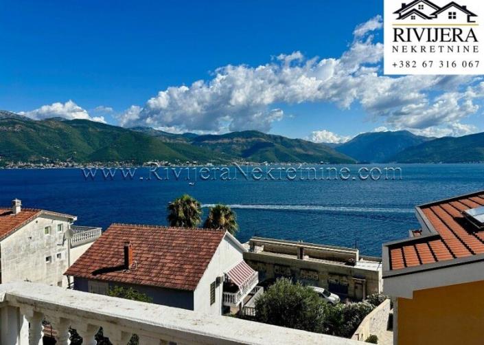 Image No.2-Maison de 5 chambres à vendre à Tivat