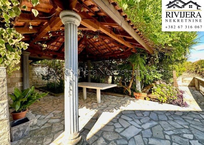 Image No.10-Maison de 5 chambres à vendre à Tivat