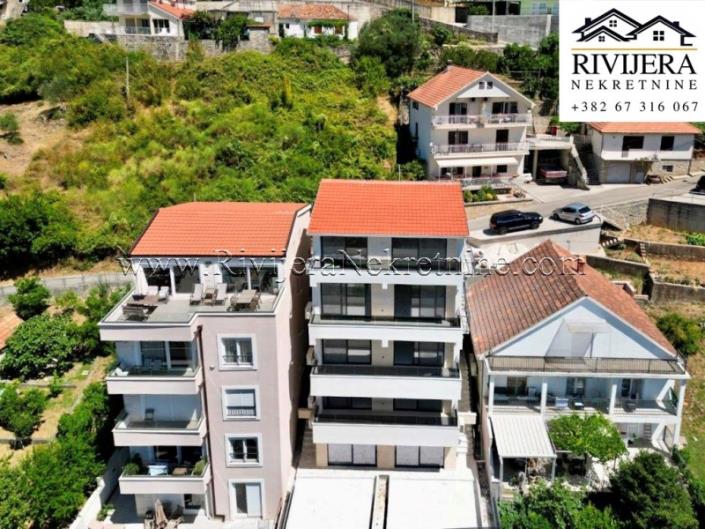 Image No.2-Appartement de 2 chambres à vendre à Kumbor