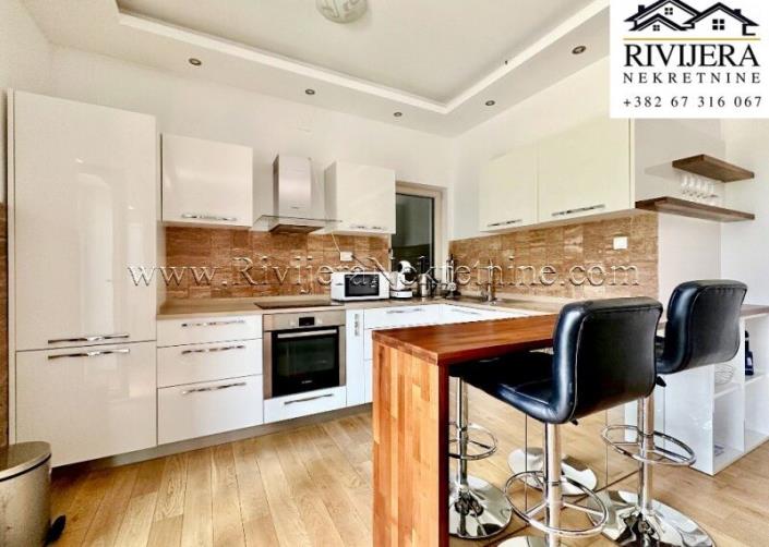 Image No.2-Appartement de 2 chambres à vendre à Dobrota