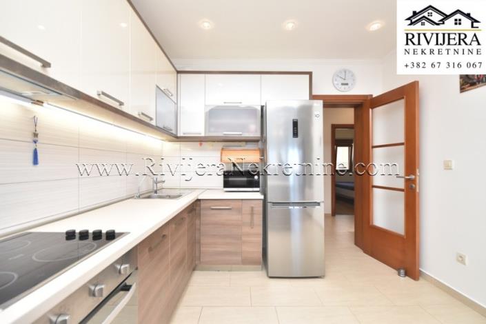 Image No.4-Appartement de 2 chambres à vendre à Zelenika