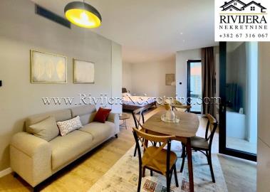 prodaja_Sale_rivijera_Nekretnine_Ads_Oglasi_Tivat_Portomontenegro_-3-800x570