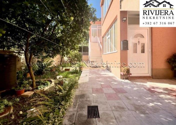 Image No.10-2 Bed House for sale