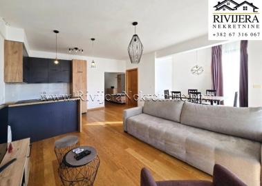 prodaja_Sale_rivijera_Nekretnine_Ads_Ad_oglasi_Tivat_boka_boka_bay_Portomontenegro_-1-800x570