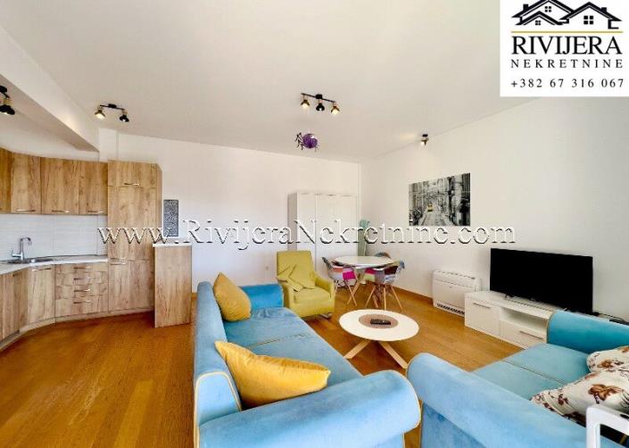 Image No.2-Appartement de 1 chambre à vendre à Tivat