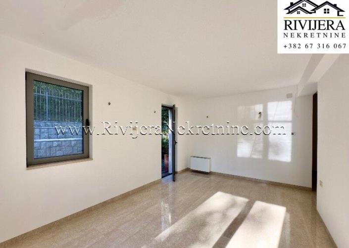 Image No.8-Appartement de 2 chambres à vendre à Kotor