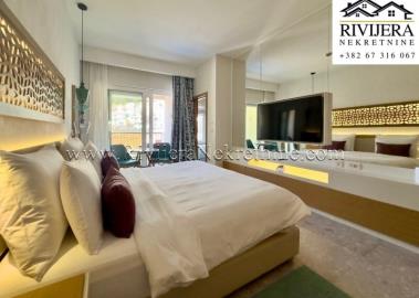 prodaja_Sale_Rivijera_Nekretnine_Ads_Ad_oglasi_Lustica_bay_Herceg_Novi_Tivat_Boka_bay_-6-1-800x570