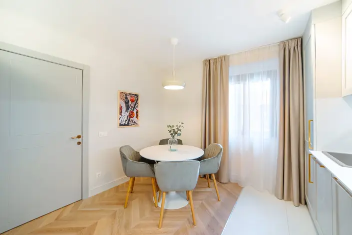 Image No.11-2 Bed Flat for sale