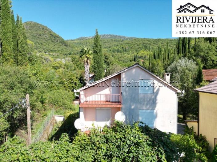 Image No.2-4 Bed House for sale