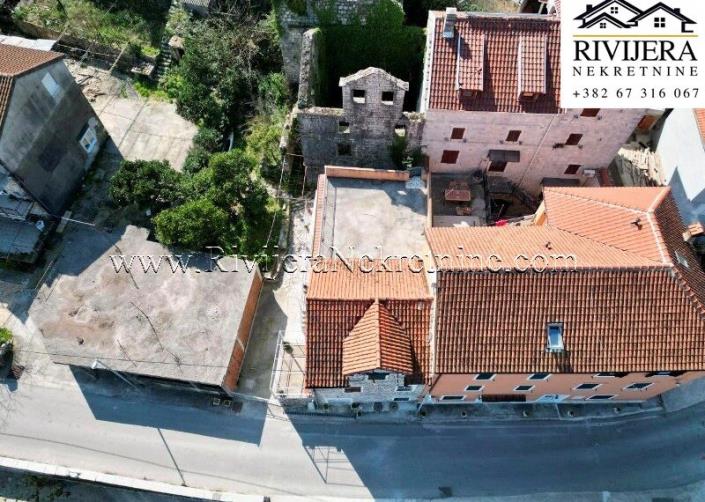 Image No.6-Maison / Villa de 3 chambres à vendre à Kotor