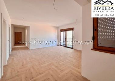 prodaja_prodaa_rivijera_Nekretnine_Ads_ad_oglasi_oglas_Tivat_boka_bay_real_estate_stan-1-800x570