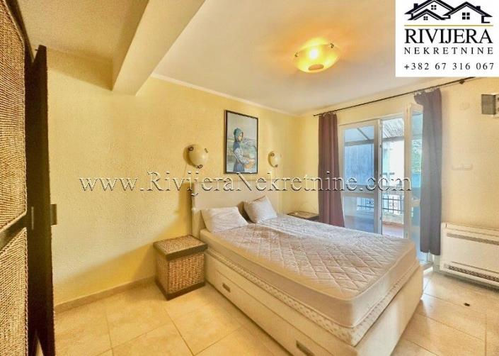 Image No.7-6 Bed House for sale