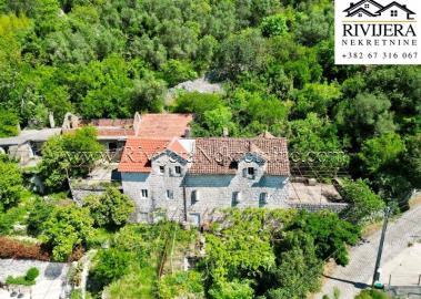 prodaja_prodaza_sale_rivijera_Nekretnine_real_Estate_Kotor_Boka_bay_house_old_-7-800x570