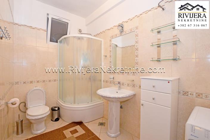 Image No.17-3 Bed House for sale