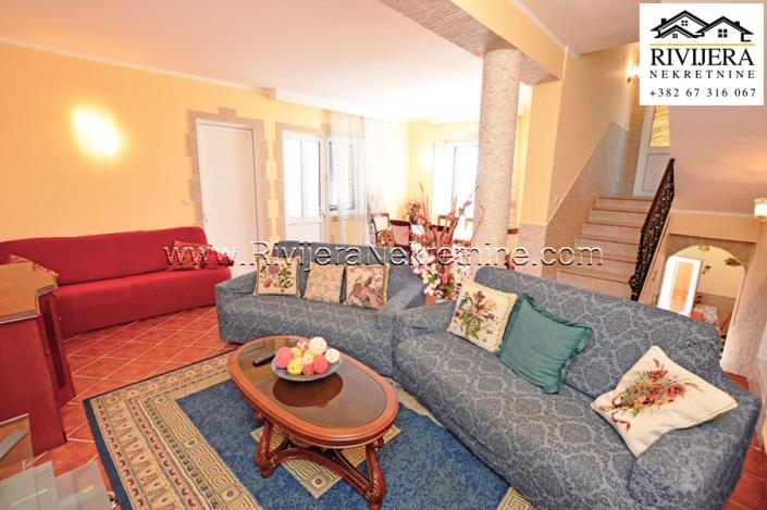 Image No.8-3 Bed House for sale