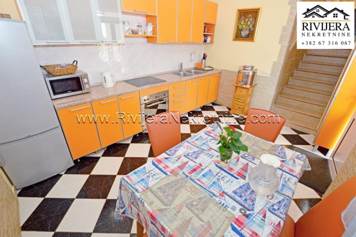 Image No.10-3 Bed House for sale