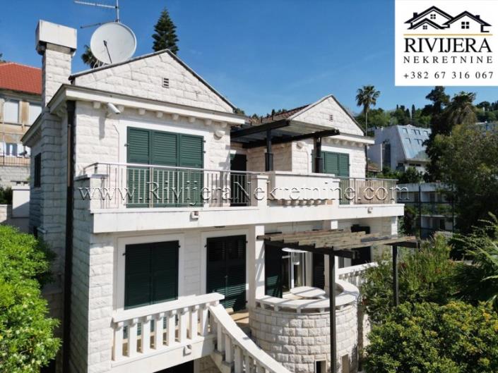 Image No.2-Maison / Villa de 4 chambres à vendre à Herceg Novi