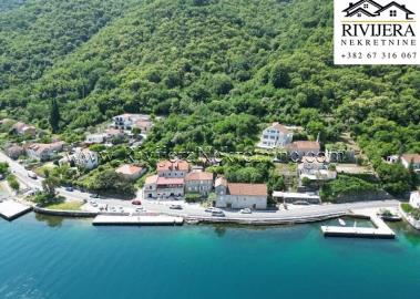 prodaja_prodaza_Sale_oglasi_ads_ad_kuca_house_Kotor_boka_bay_real_estate_Rivijera_Nekretnine_-1-800x570
