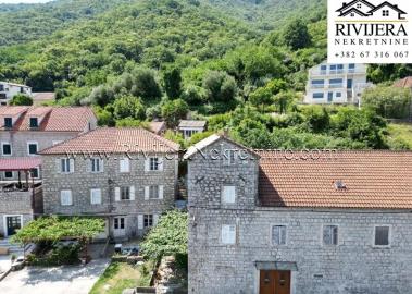 prodaja_prodaza_Sale_oglasi_ads_ad_kuca_house_Kotor_boka_bay_real_estate_Rivijera_Nekretnine_-7-800x570
