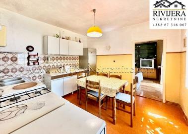 prodaja_prodaza_Sale_oglasi_ads_ad_kuca_house_Kotor_boka_bay_real_estate_Rivijera_Nekretnine_-10-800x570