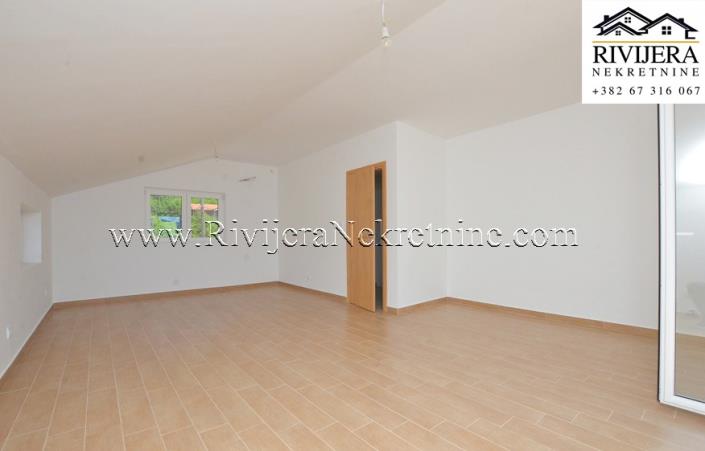 Image No.14-2 Bed House for sale