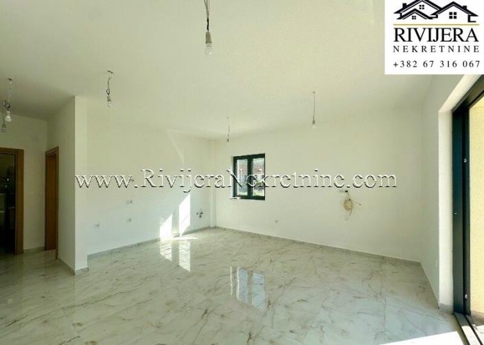 Image No.8-1 Bed Flat for sale