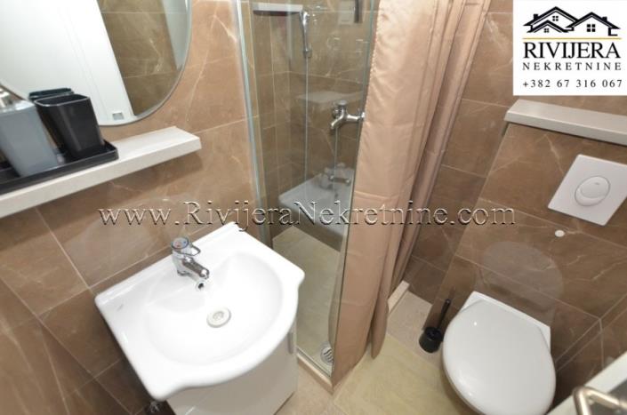 Image No.18-15 Bed Apartment for sale