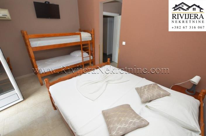 Image No.16-15 Bed Apartment for sale