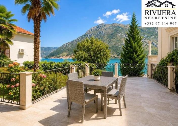 Image No.3-Maison / Villa de 6 chambres à vendre à Kotor